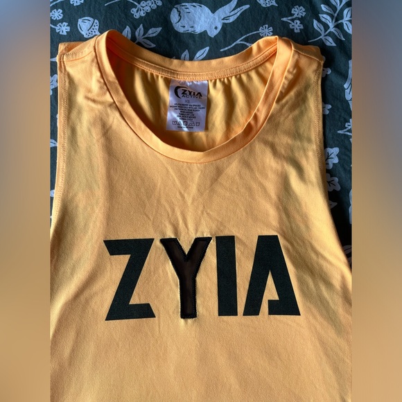Zyia orange XS muscle tank - Picture 2 of 4